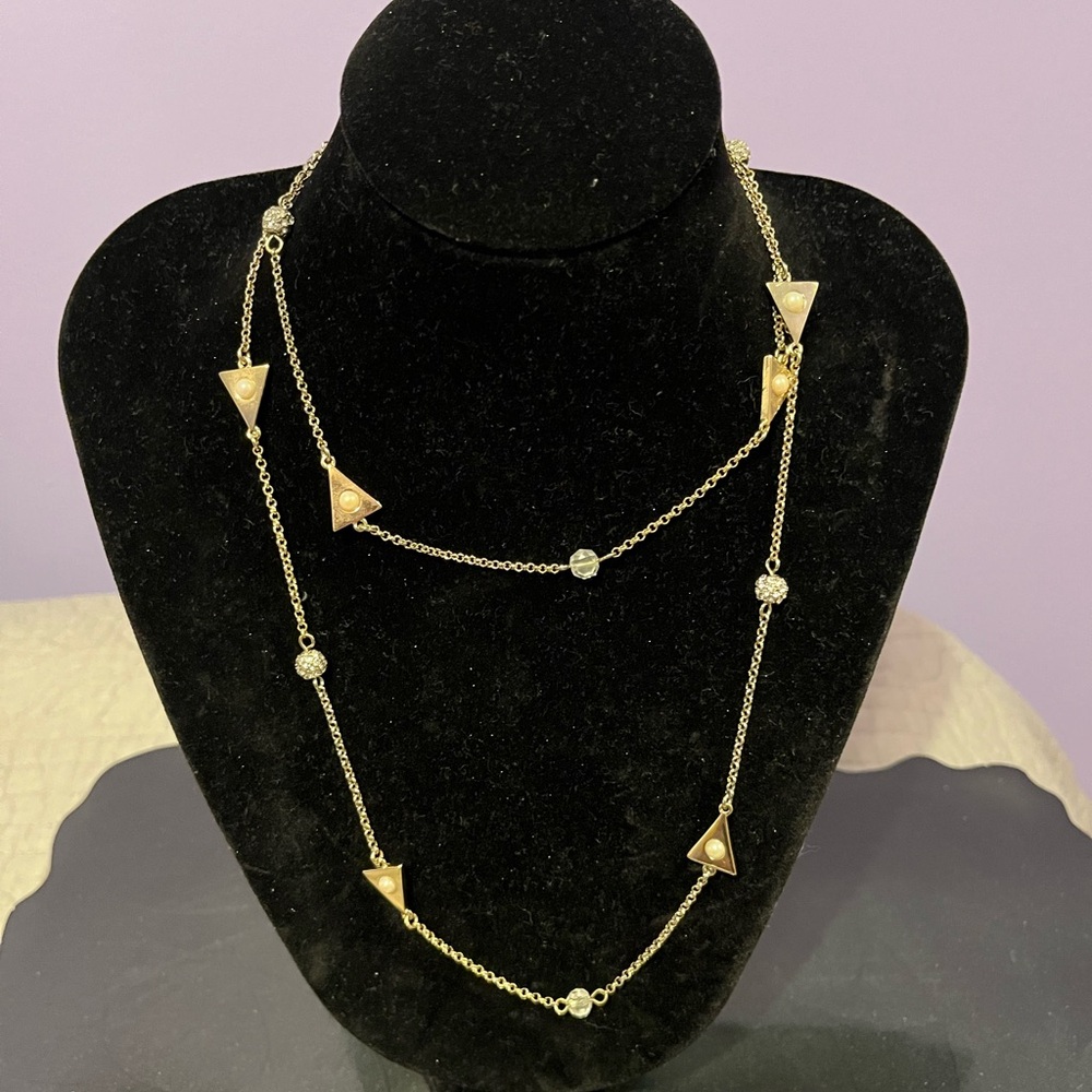Ann Taylor gold tone necklace.